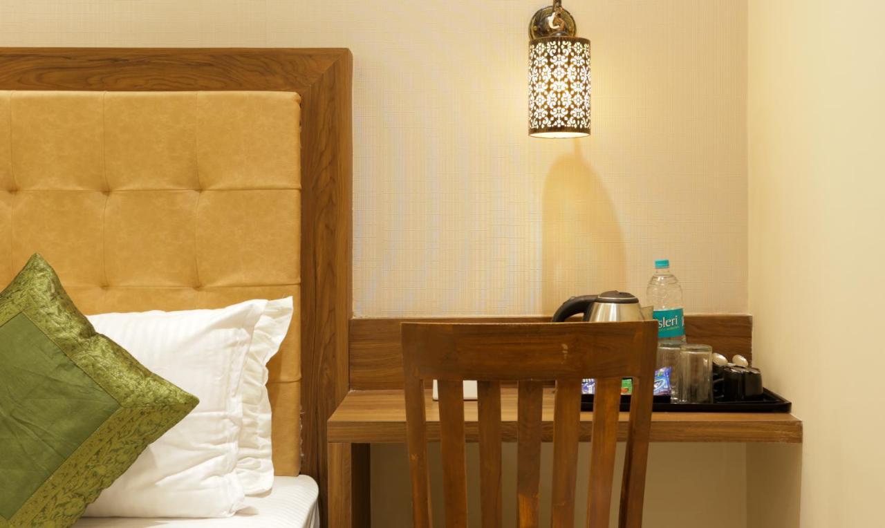 Hotel Amber Palace Mumbai Central Экстерьер фото